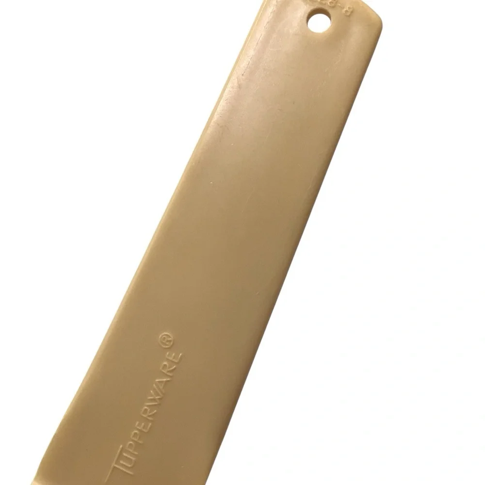 Vintage Tupperware 1228-8 Pie & Cake Server – Wheat Color – Kitchen Utensil